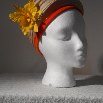 Creamy Cap with Yellow Flowers