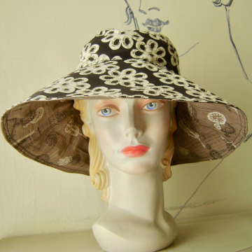 Flowers, Feathers, Violins!