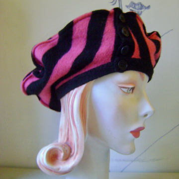 Adjustable Stripes Beret