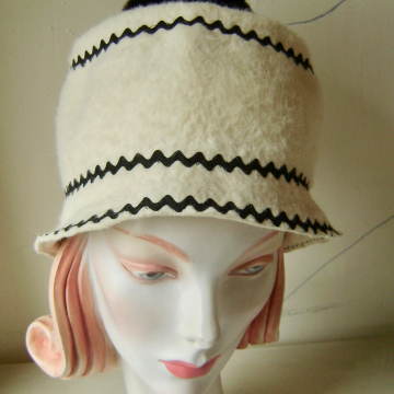 ZigZags and "Fur" PomPom