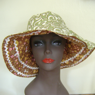 Reversible Big Brimmed Bucket Hat