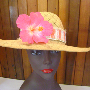 Delicate Straw Sunhat with Flower