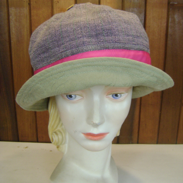 Reversible Wedge with Brim