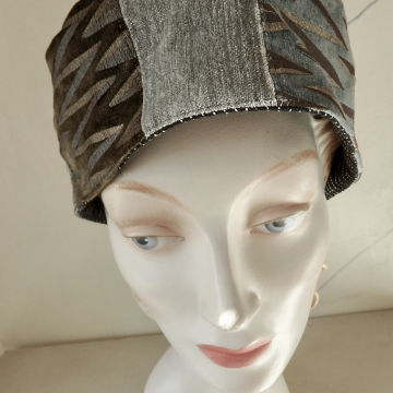 Reversible Velvety Pillbox