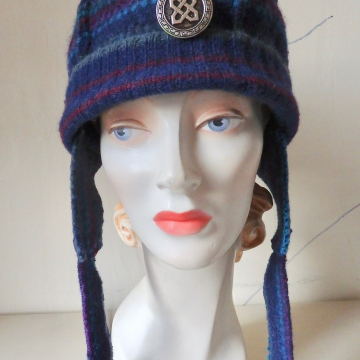 Versatile Hat with a Celtic Knot Button