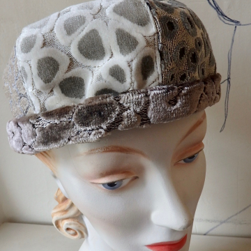 Reversible Dome Hat in Greys